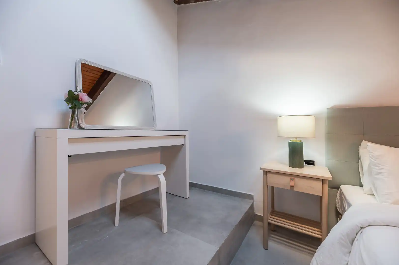 Dormitori de Apartament en venda en Estepona amb Aire condicionat, Terrassa i Piscina
