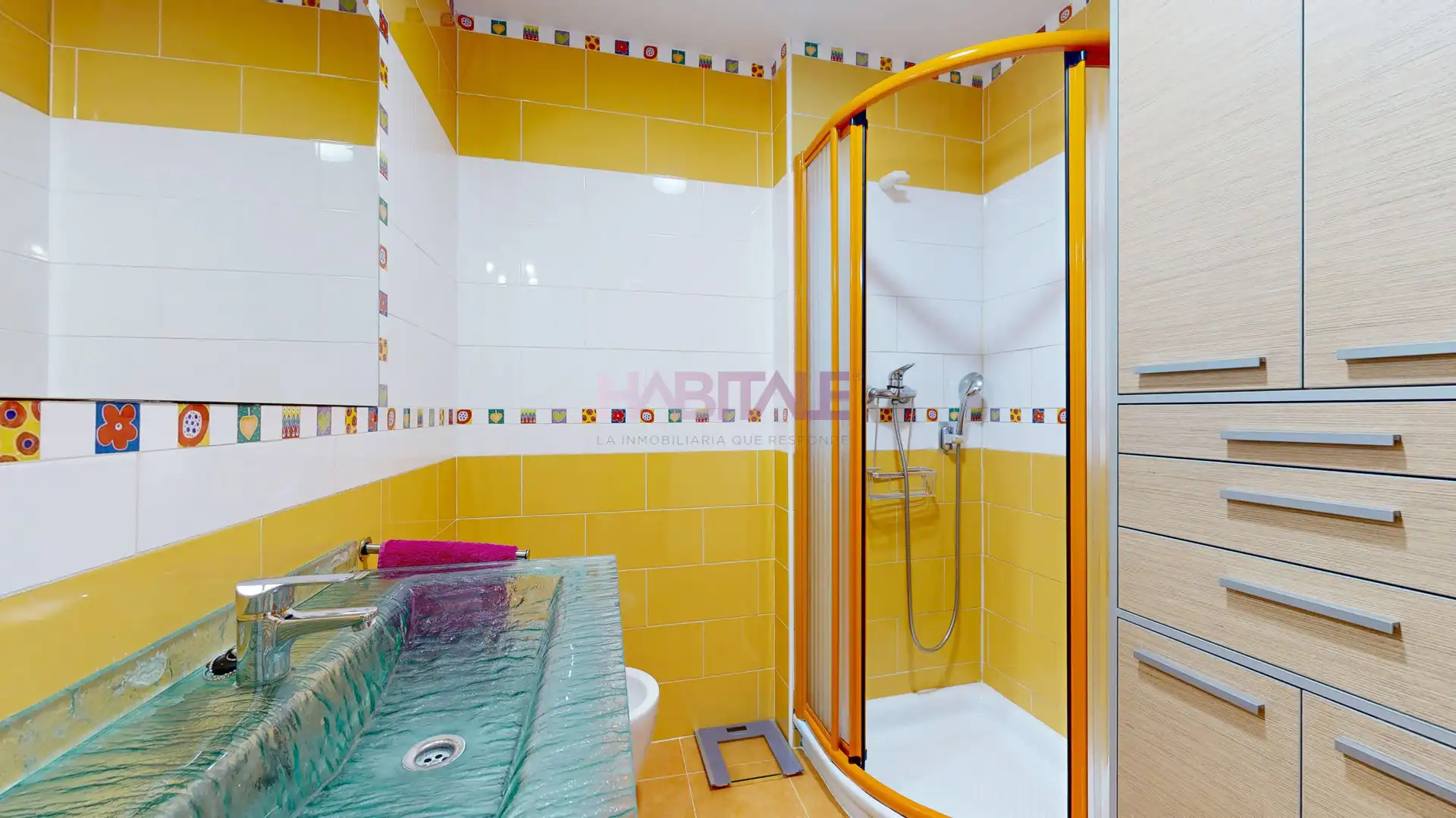 Bathroom of Detached homes for sale in Torrent  with Terrace