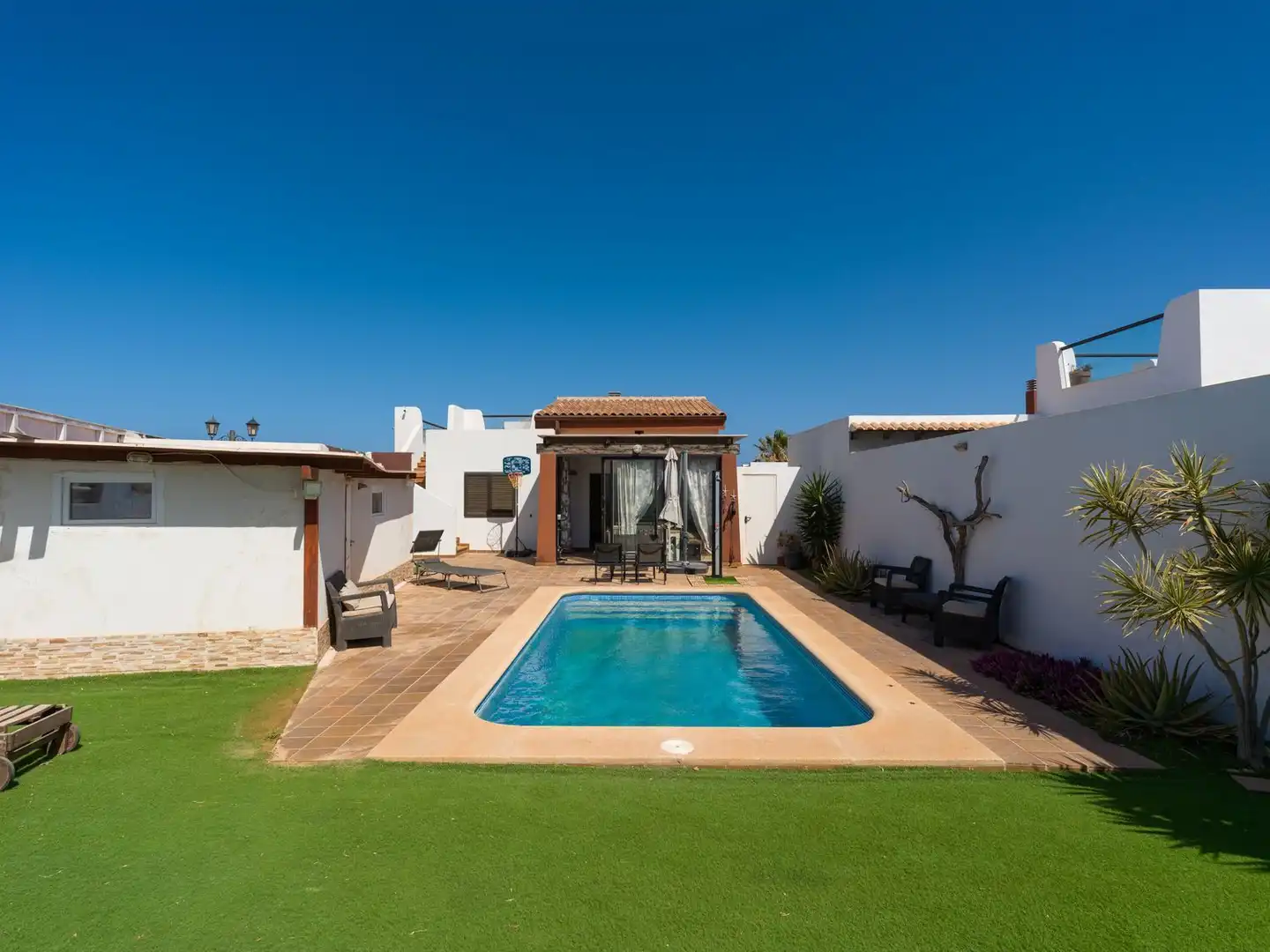 Piscina de Casa o chalet en venta en Antigua con Aire acondicionado, Jardín privado y Terraza