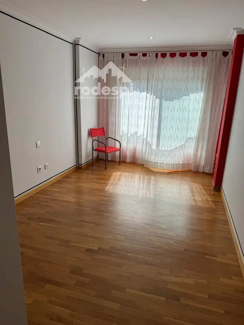 Habitación de Piso de alquiler en Ponteareas, Pontevedra