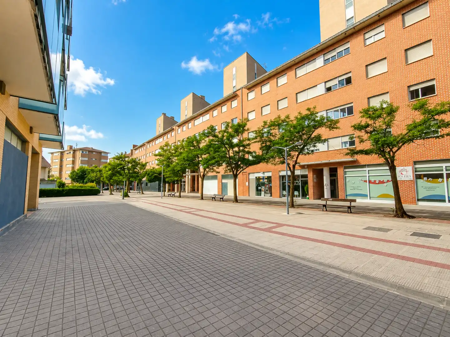 Vista exterior de Pis en venda en Ansoáin / Antsoain amb Calefacció, Parquet i Balcó