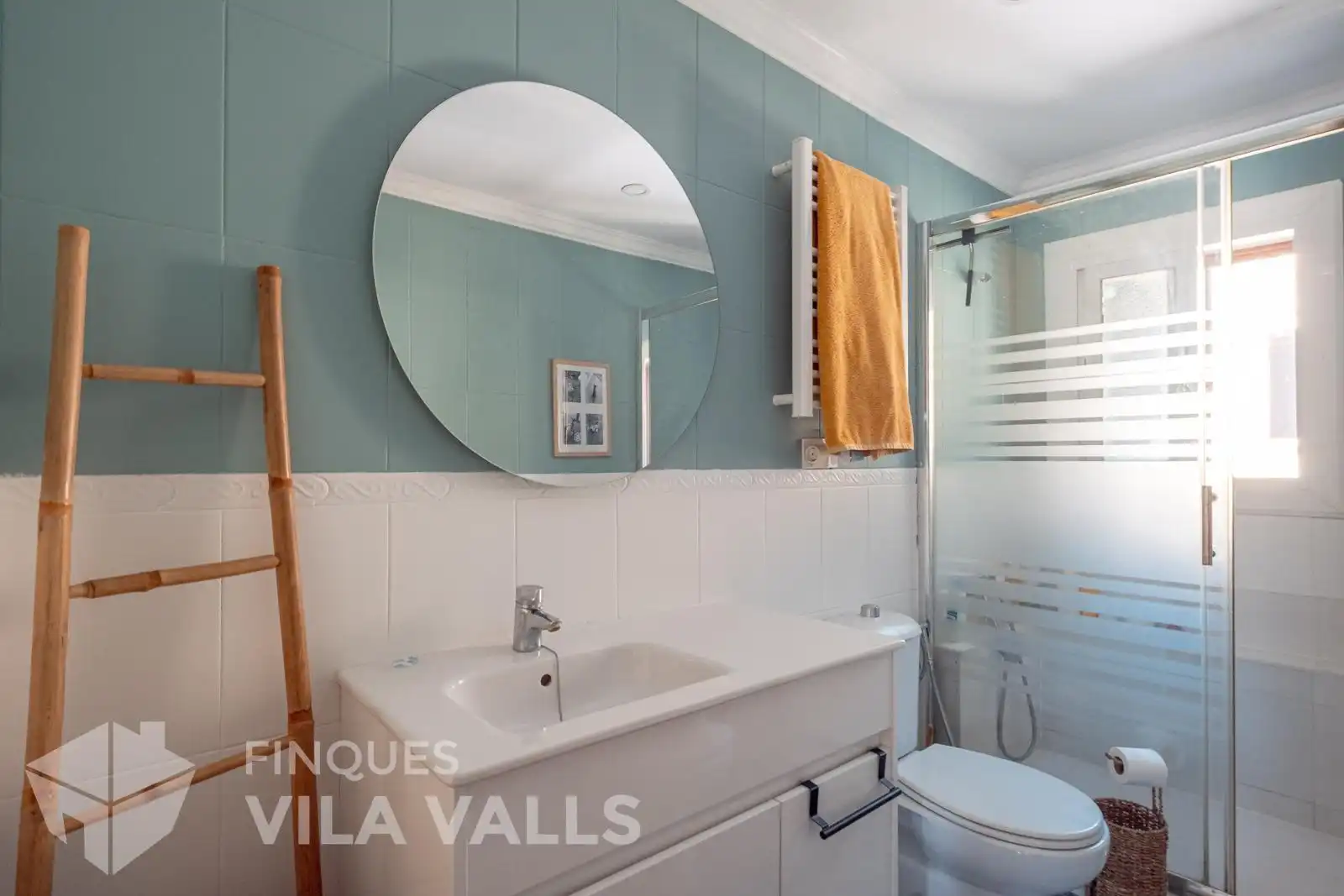 Bathroom of Flat for sale in Lliçà d'Amunt  with Air Conditioner, Heating and Private garden