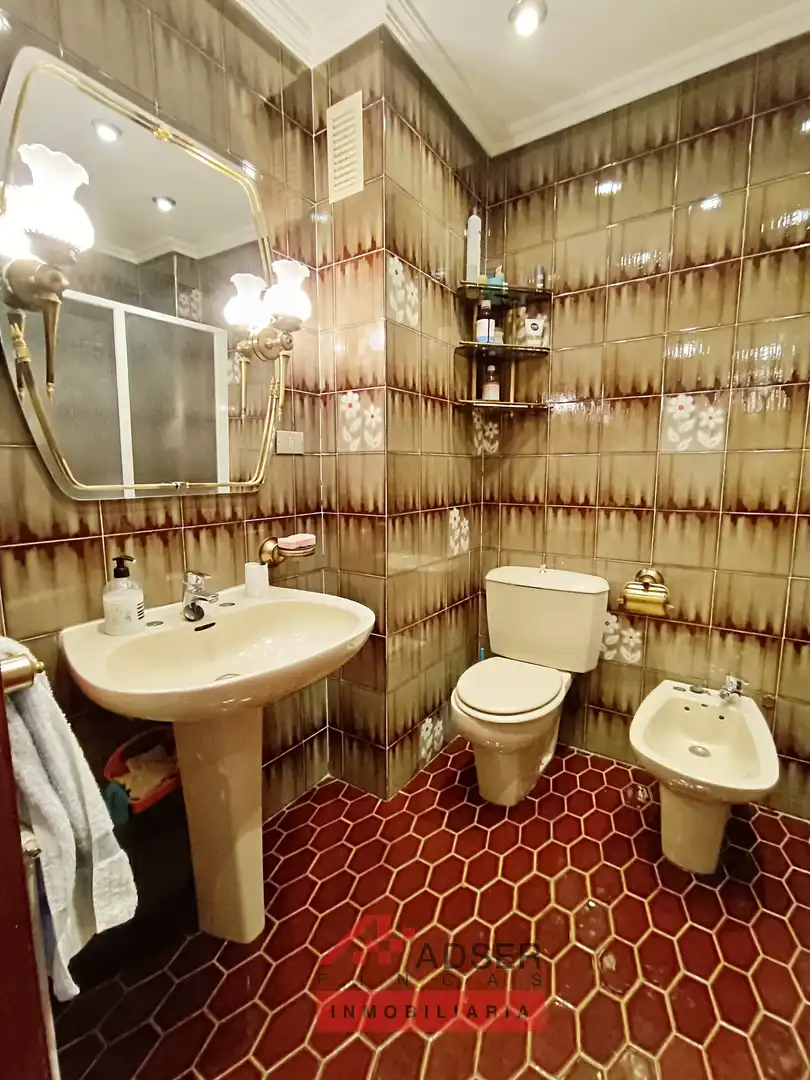 Baño de Piso en venta en  Logroño con Calefacción, Parquet y Terraza