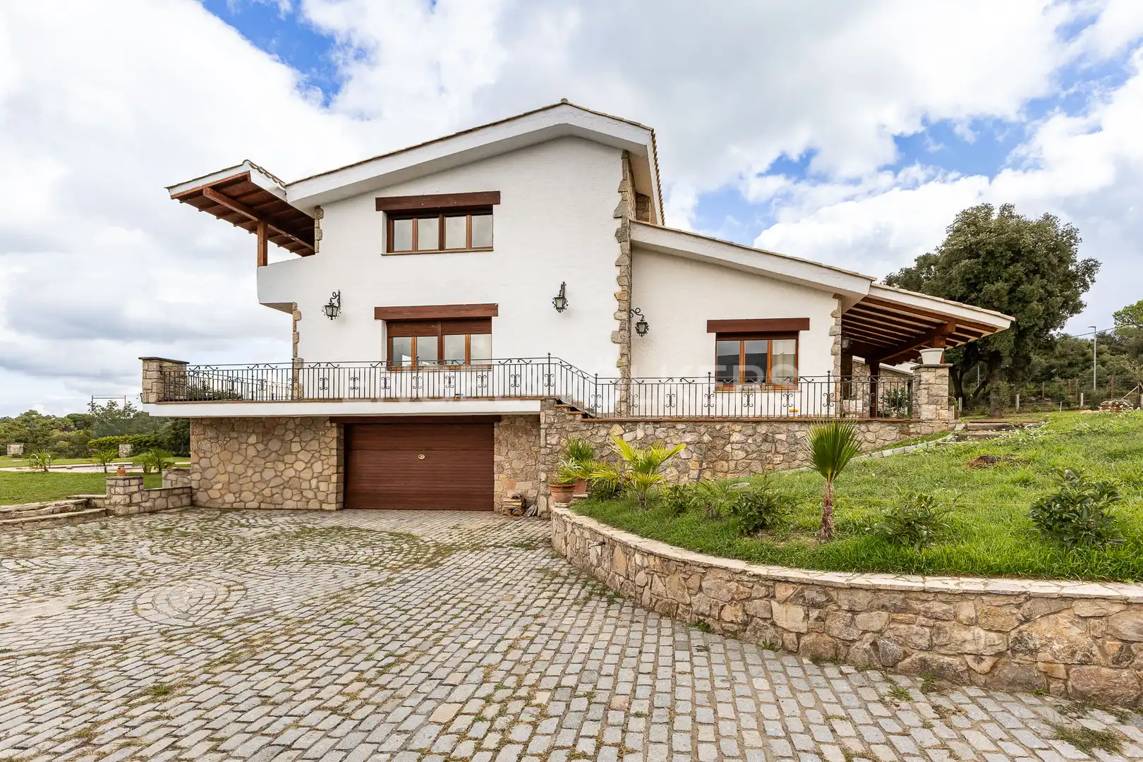 Vista exterior de Casa o xalet en venda en Seva amb Aire condicionat, Calefacció i Jardí privat