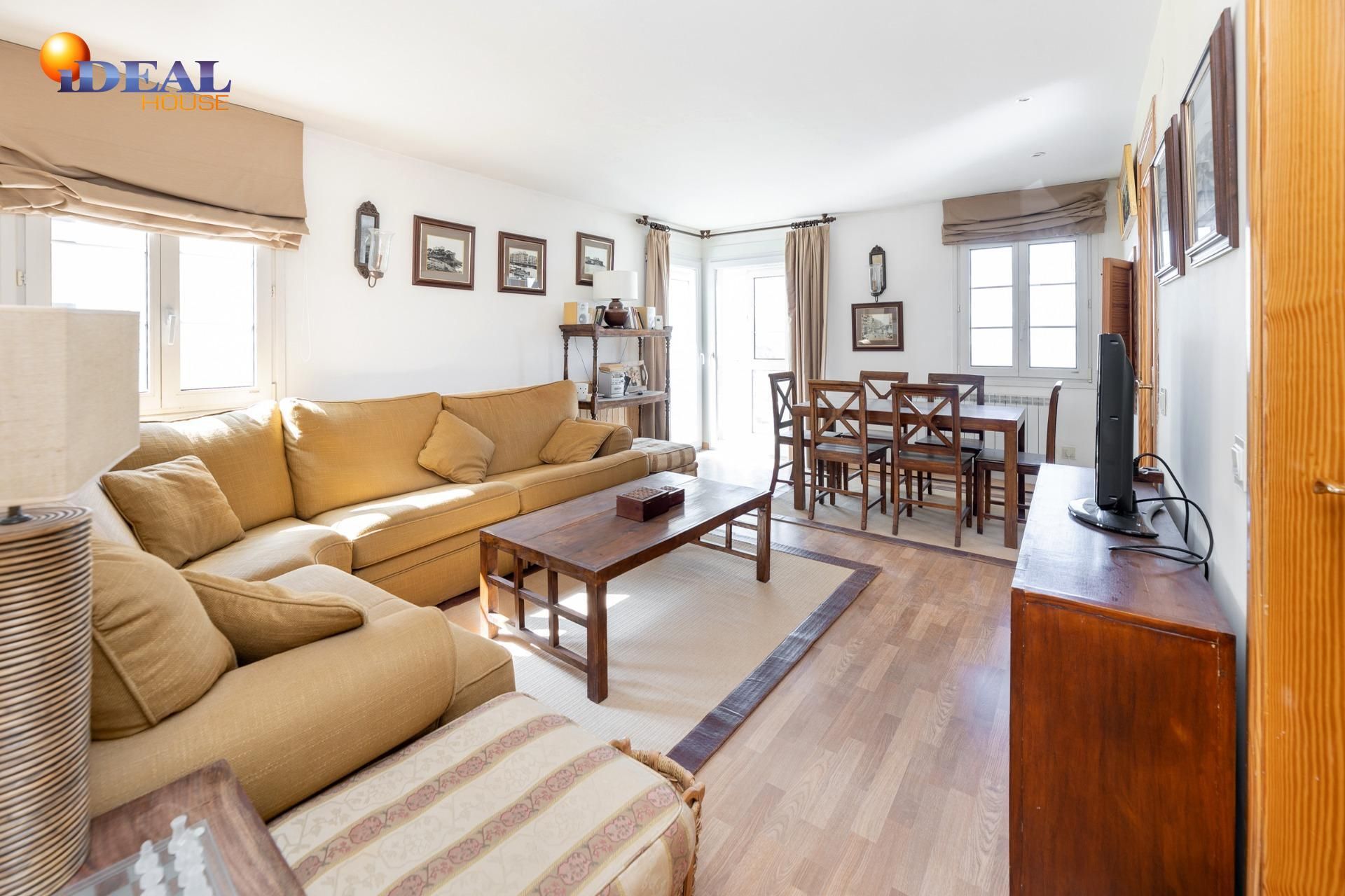Sala d'estar de Apartament en venda en Sierra Nevada amb Calefacció, Traster i Balcó