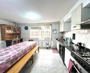 Kitchen of Single-family semi-detached for sale in Vilagarcía de Arousa