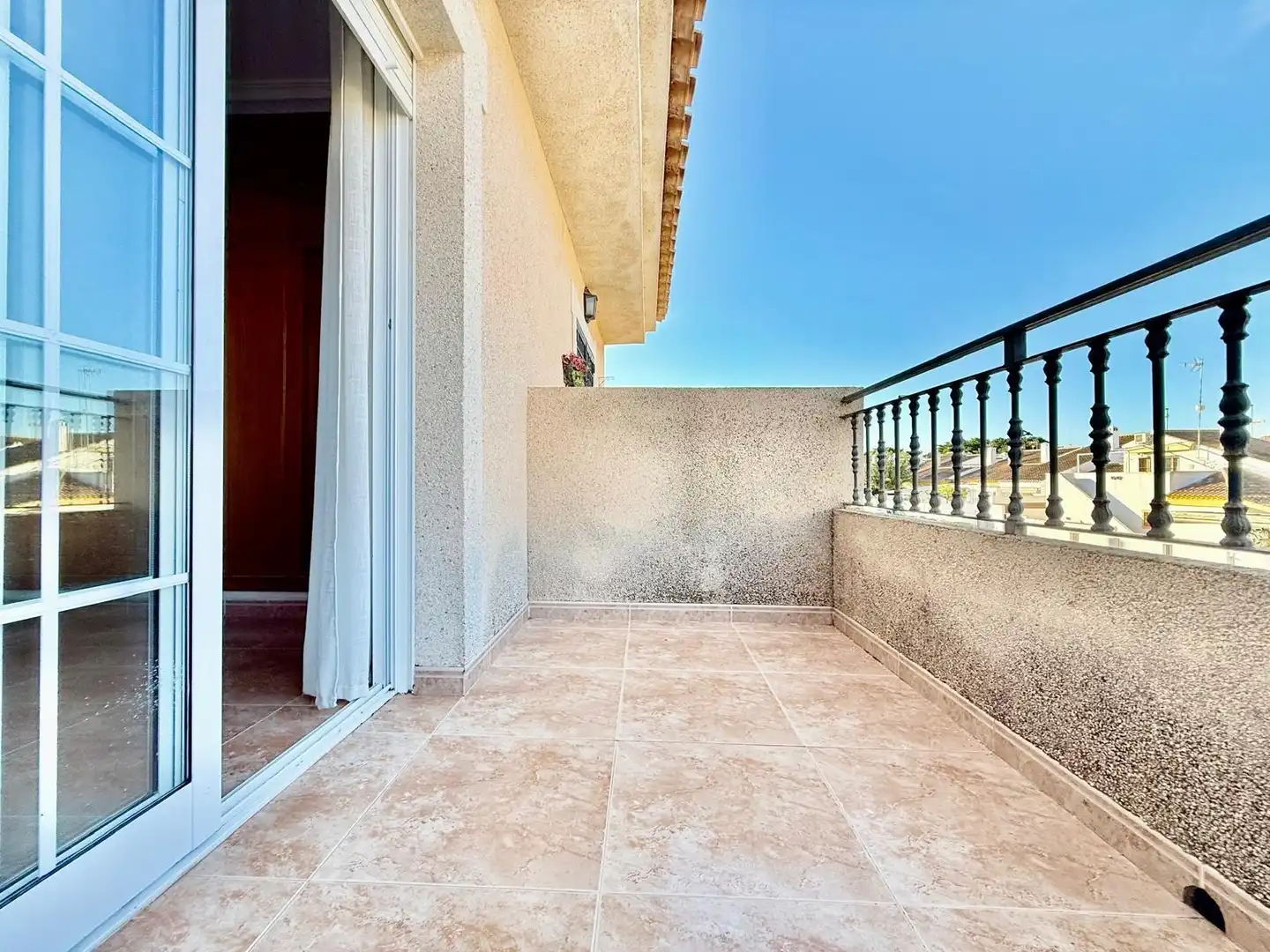Terraza de Casa adosada en venta en Pilar de la Horadada con Aire acondicionado, Calefacción y Jardín privado