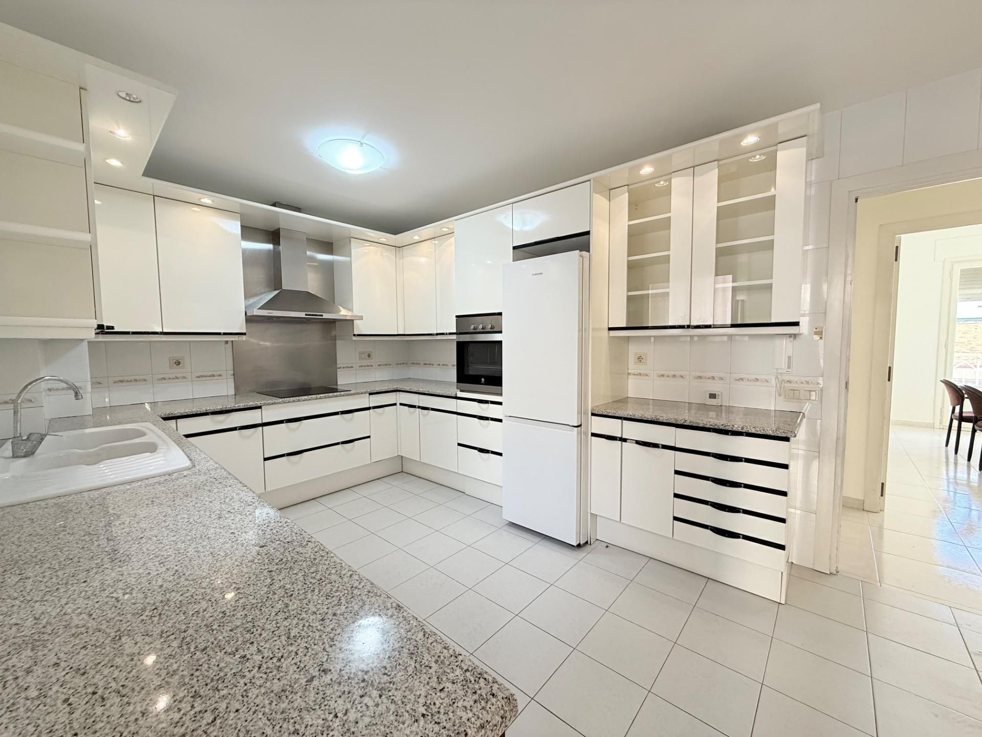 Kitchen of Flat to rent in Tortosa  with Air Conditioner and Balcony