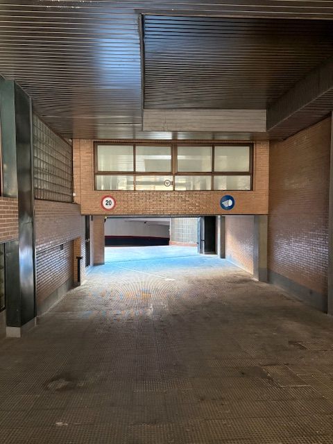 Aparcament de Garatge en venda en  Madrid Capital