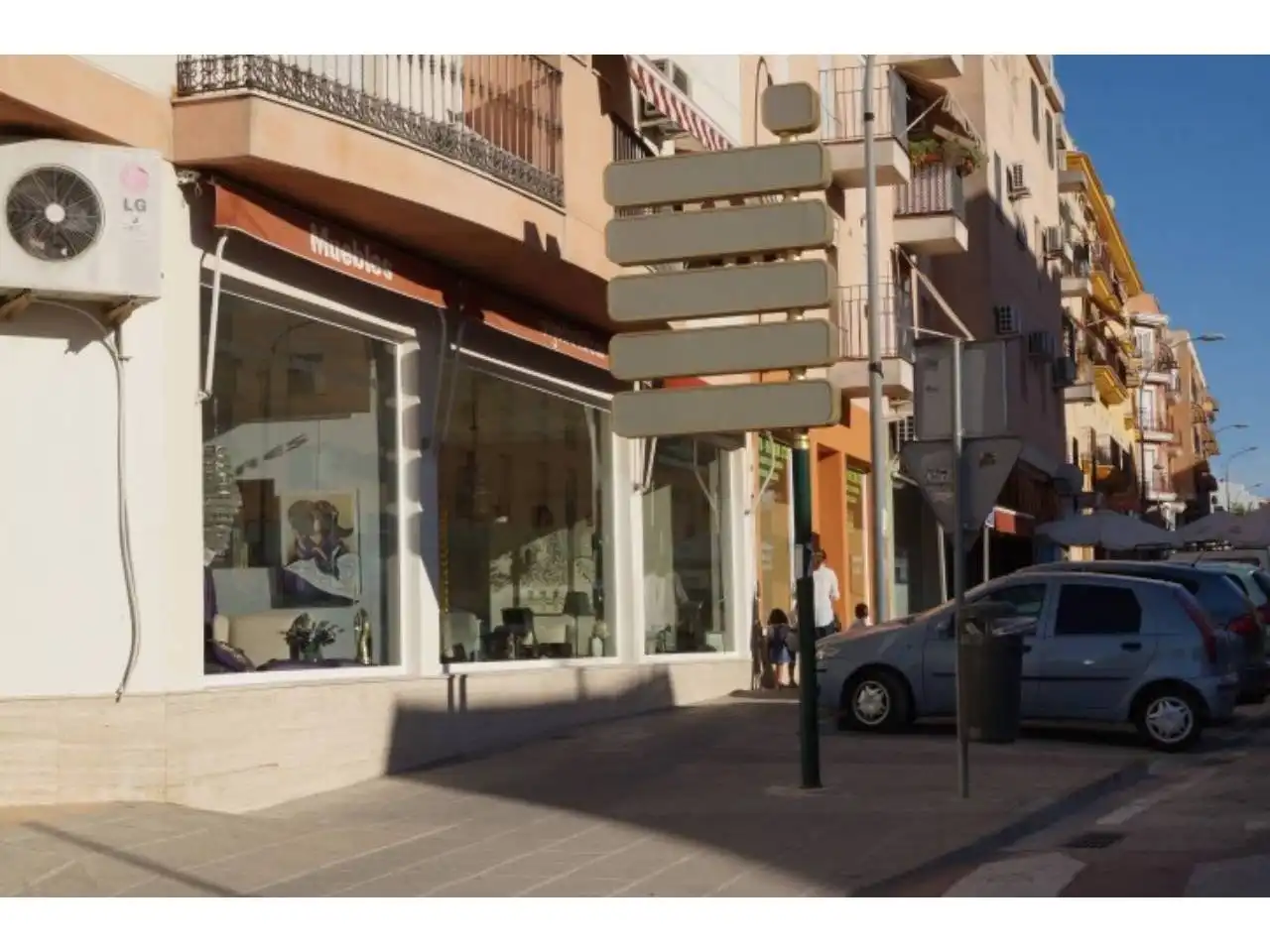 Local comercial en venda a Baena