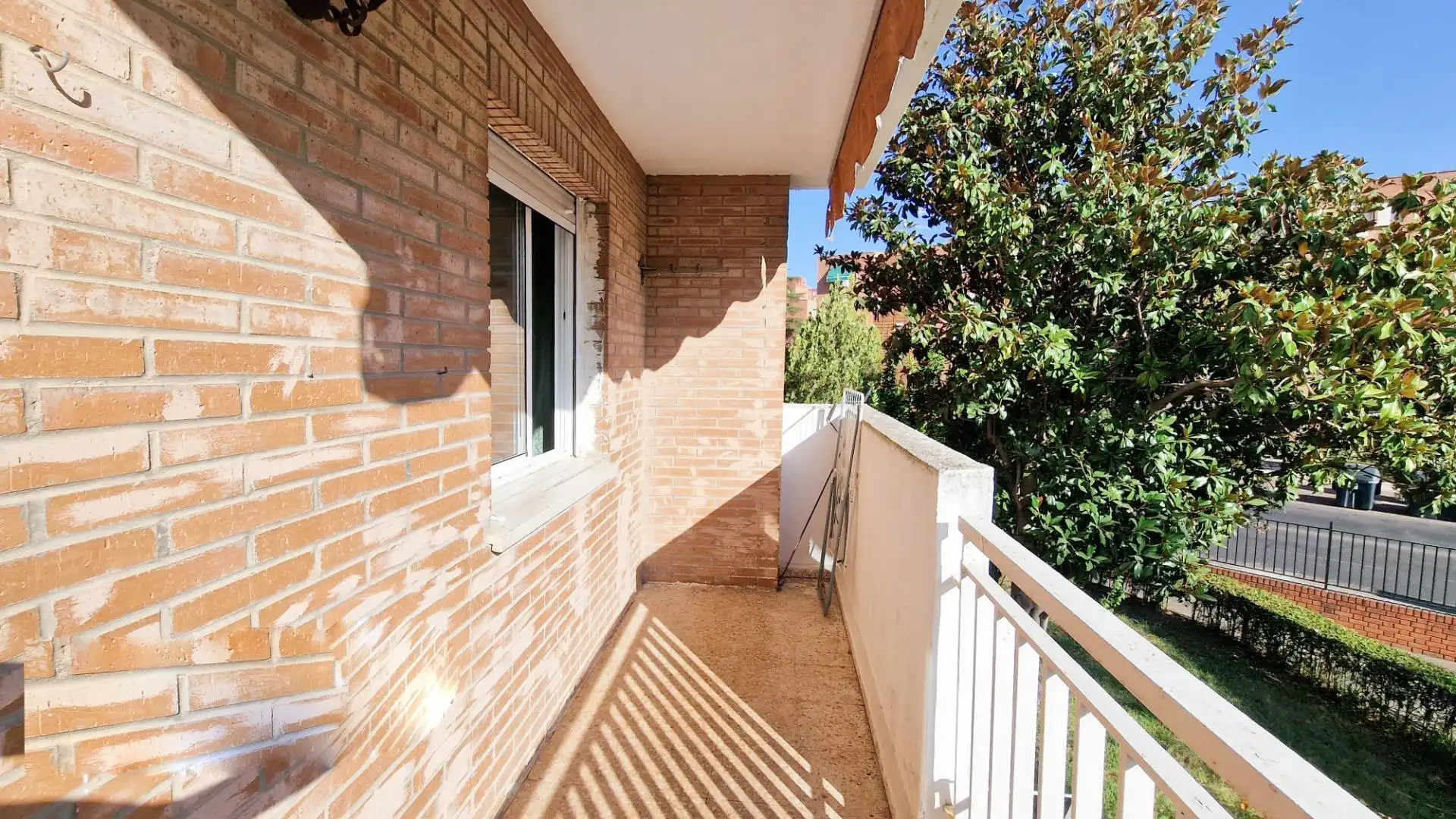 Terrasse von Wohnung zur Miete in Badajoz mit Privatgarten, Möbliert und Balkon