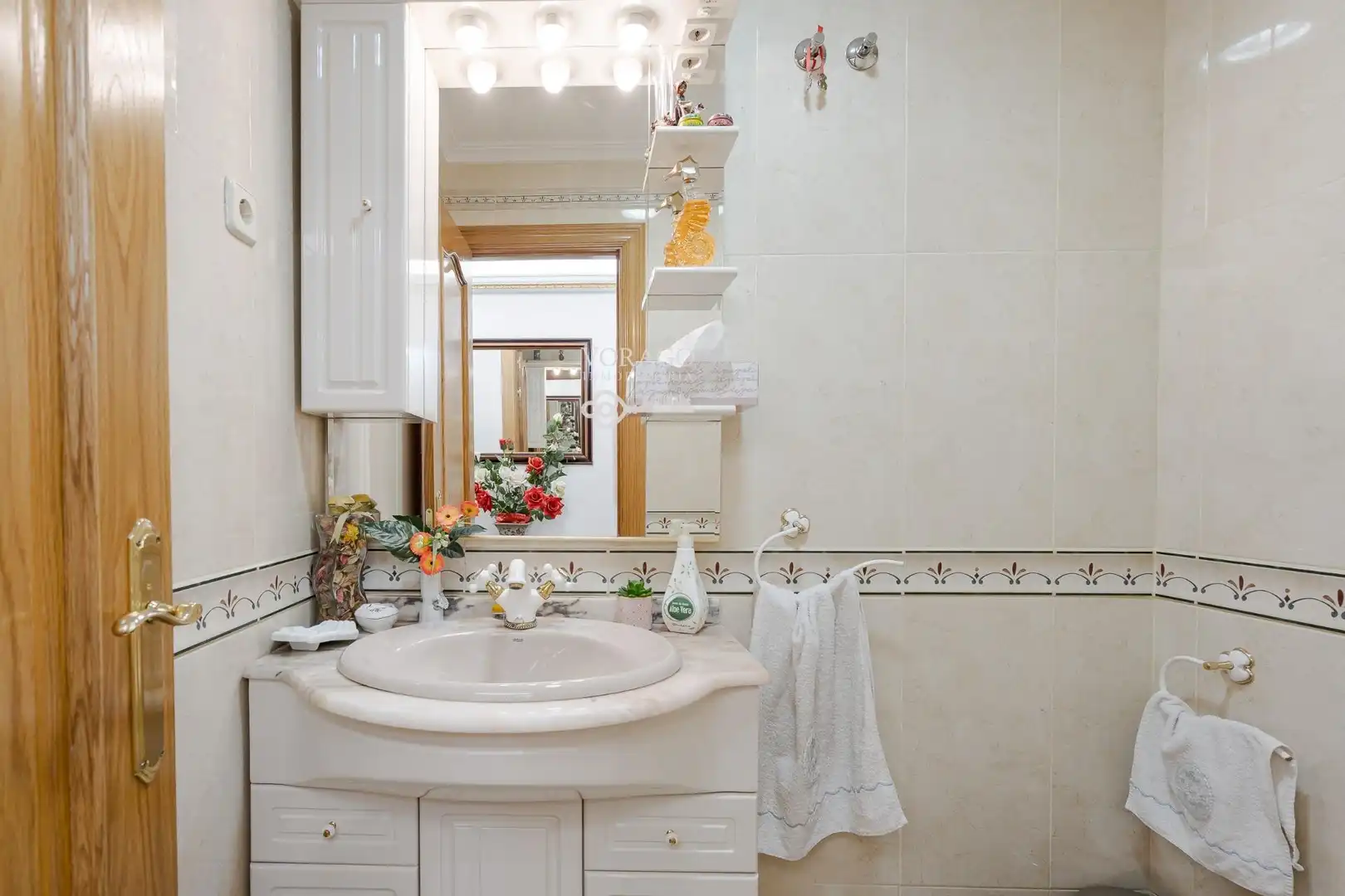 Baño de Casa o chalet en venta en Villanueva de la Torre con Calefacción, Jardín privado y Terraza
