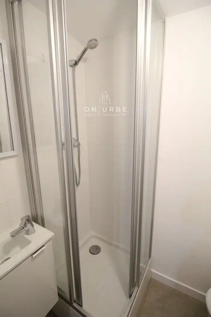 Wohnung mit Aufzug zum Verkauf in CALLE DE VILADOMAT, imagen 8