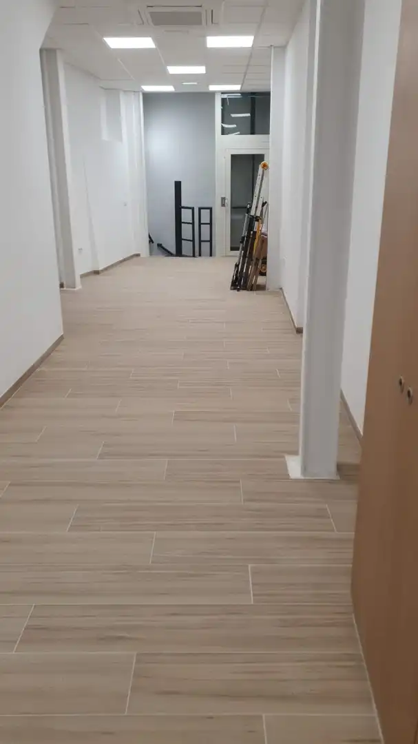 Local comercial de lloguer a Carrer de la Cort, imagen 16
