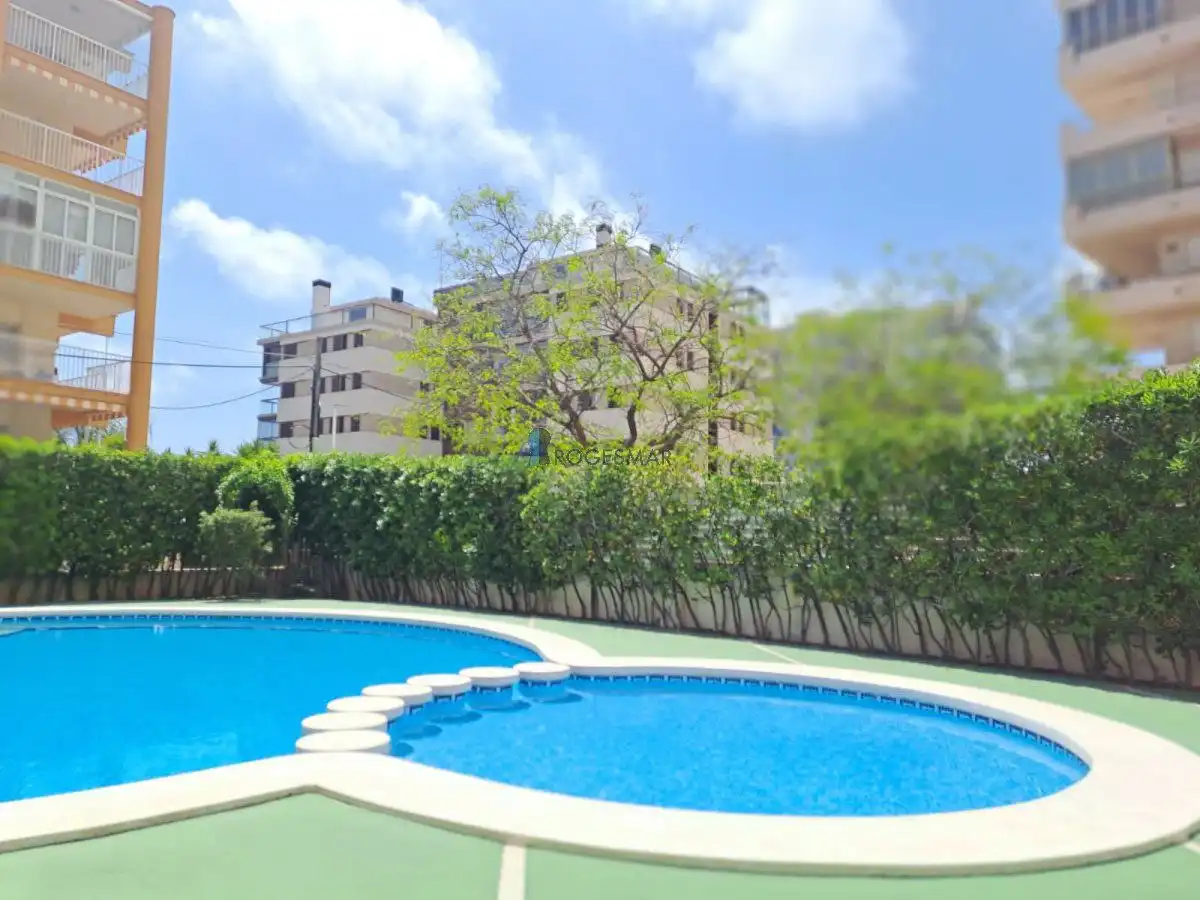Apartamento con piscina en venta en Carrer Vila-real 14