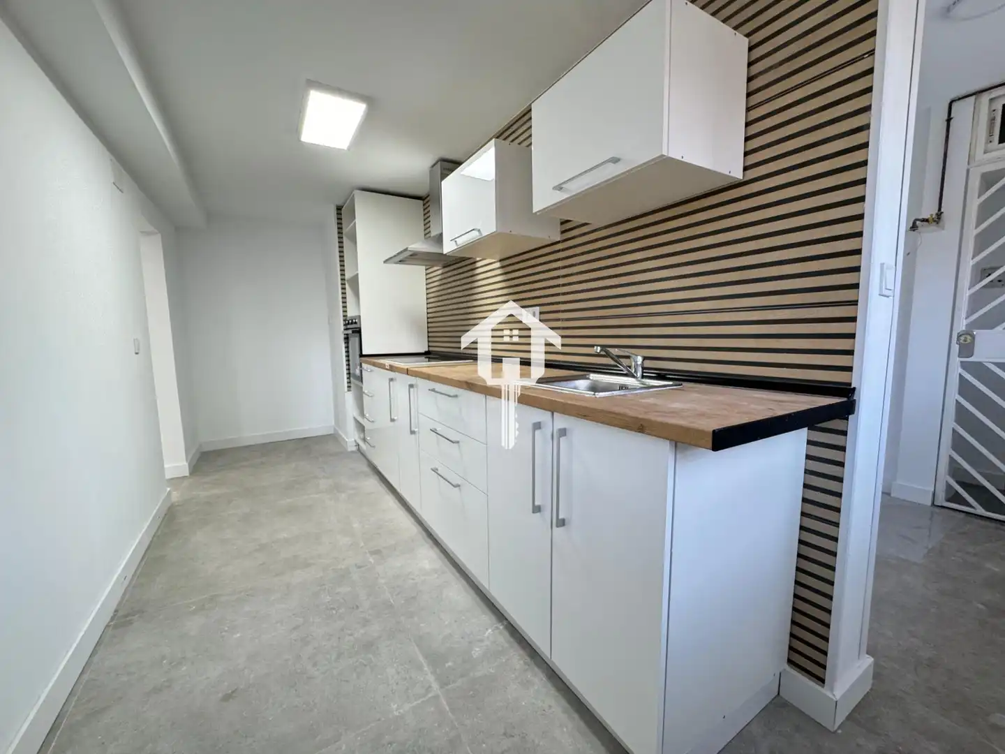 Küche von Wohnung zum Verkauf in Alicante / Alacant mit Privatgarten und Terrasse