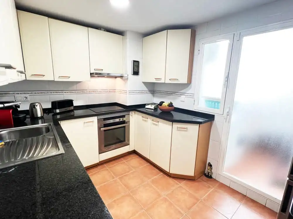 Kitchen of Flat for rent in Marbella  with Air Conditioner, Heating and Terrace