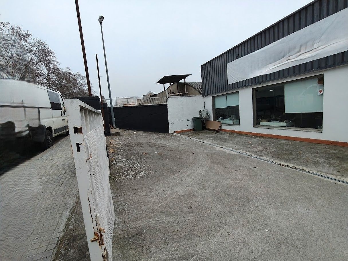 Vista exterior de Nau industrial en venda en Les Franqueses del Vallès amb Calefacció