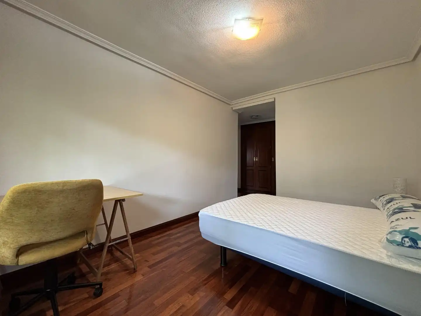 Bedroom of Flat for rent in Madrid  with Air Conditioner, Heating and Parquet flooring