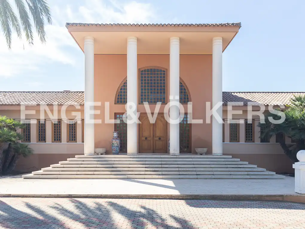 Exterior view of Houses for sale in Ontinyent  with Air Conditioner, Heating and Private garden
