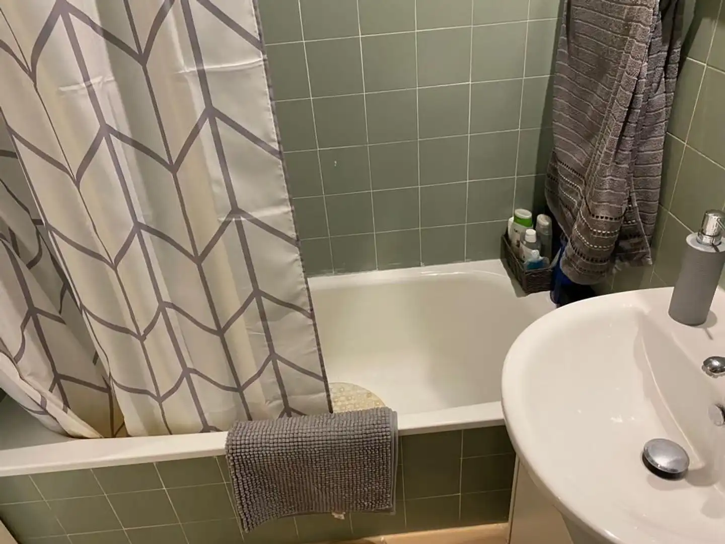 Bathroom of Flat for sale in Ciudad Real  with Air Conditioner, Heating and Terrace