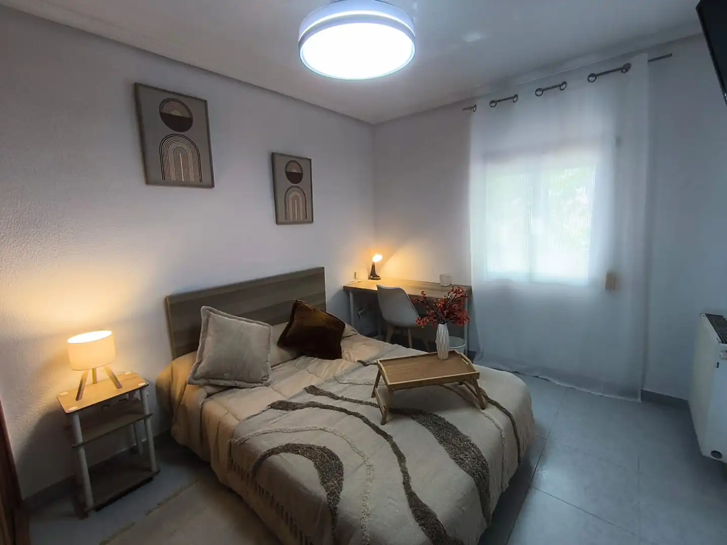 Bedroom of Flat for share in Alcalá de Henares  with Heating, Furnished and Oven