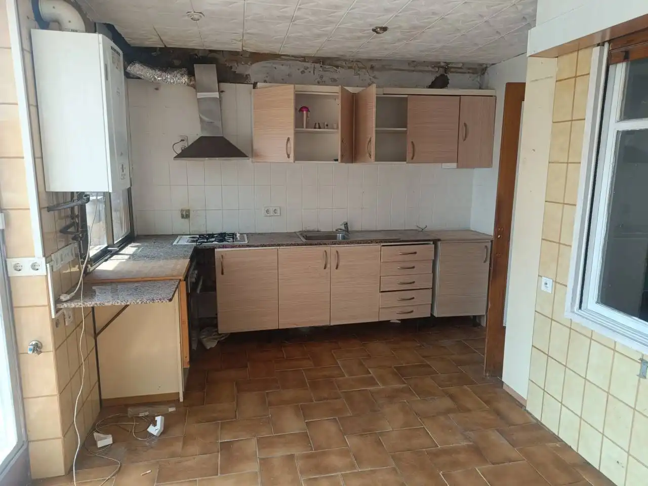 Kitchen of Flat for sale in Sabadell