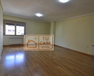 Flat to rent in Cáceres Capital  with Air Conditioner, Terrace and Swimming Pool