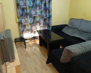 Sala d'estar de Pis en venda en Leganés amb Calefacció i Terrassa