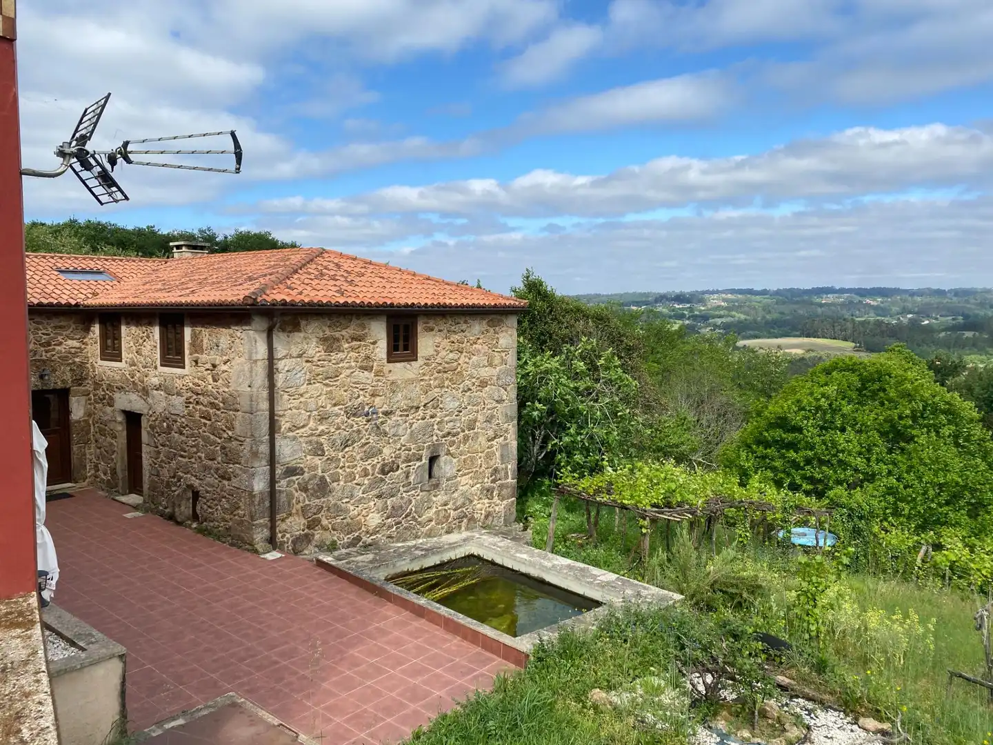 Vista exterior de Casa o xalet en venda en A Estrada  amb Calefacció