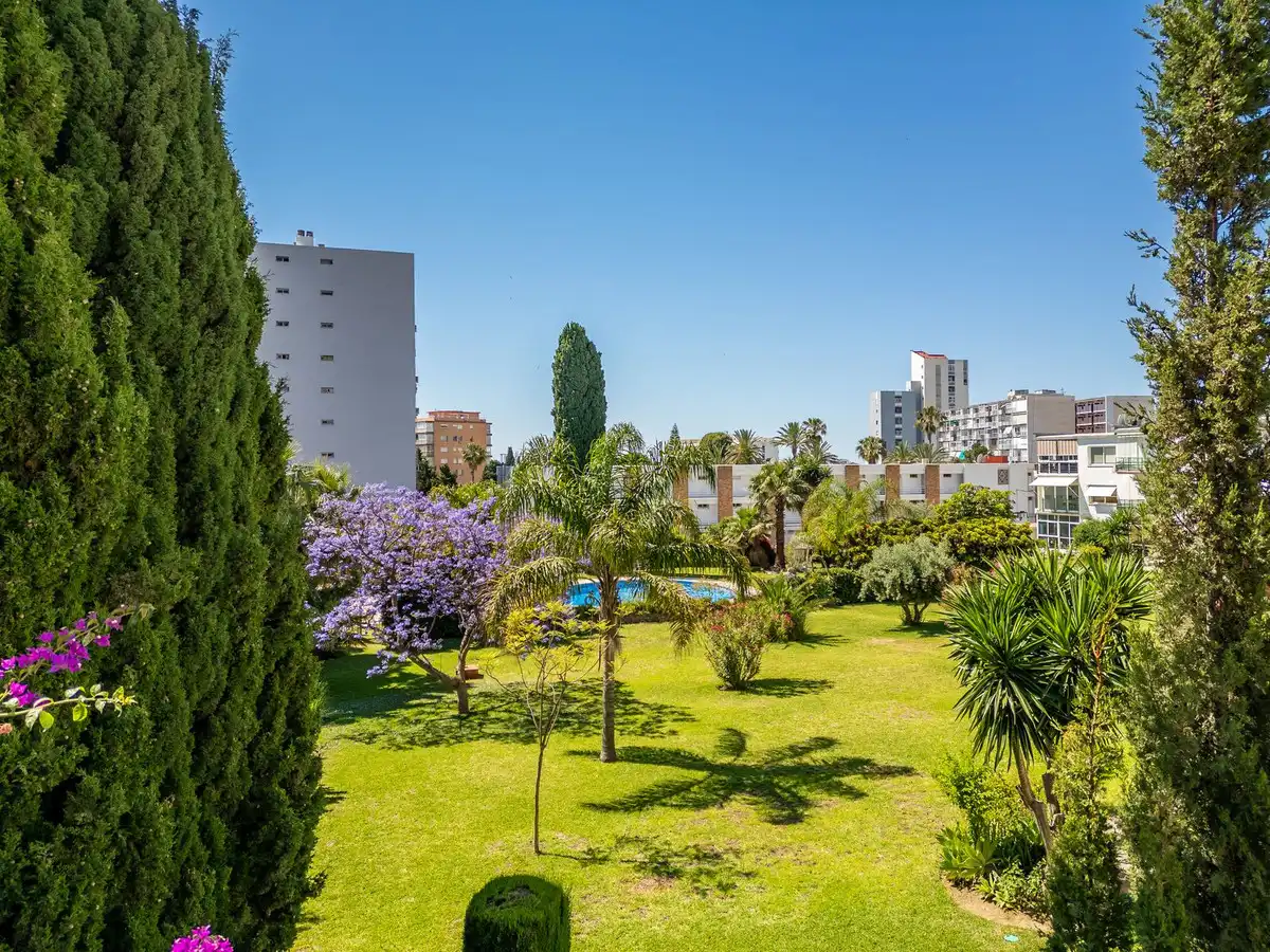 Garten von Wohnung zum Verkauf in Benalmádena mit Klimaanlage und Gemeinschaftspool