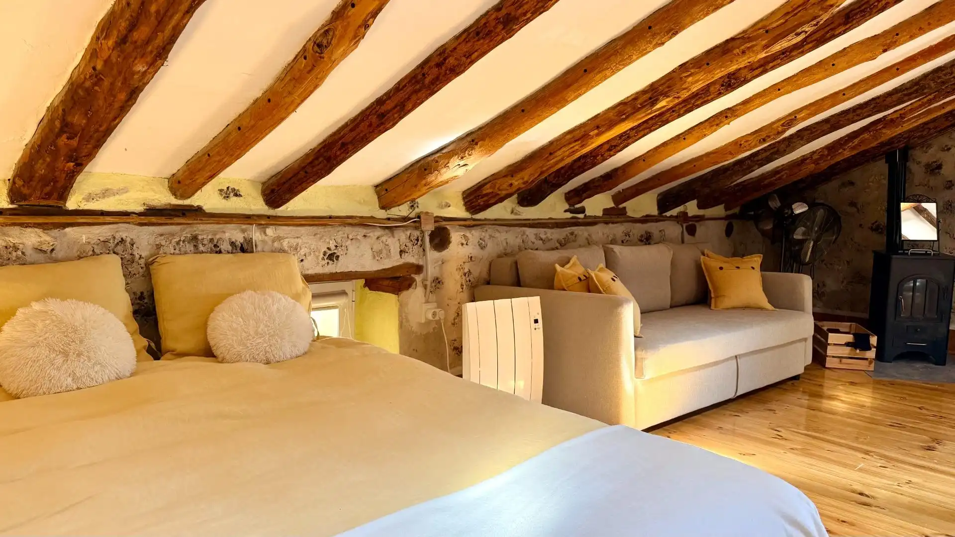Habitación de Casa o chalet en venta en Cozuelos de Fuentidueña con Alarma