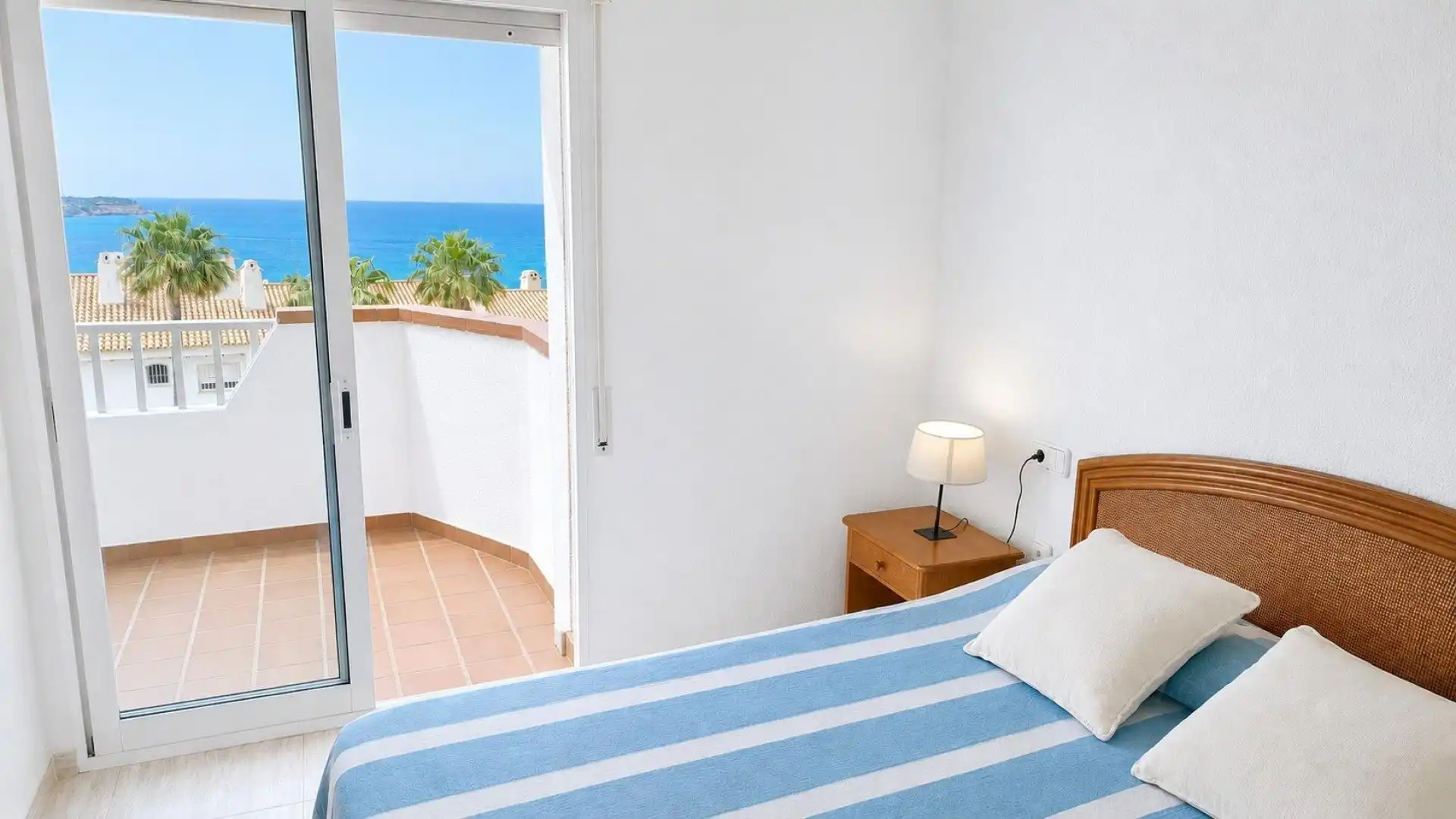 Habitación de Dúplex en venta en Bigastro con Aire acondicionado, Terraza y Piscina comunitaria