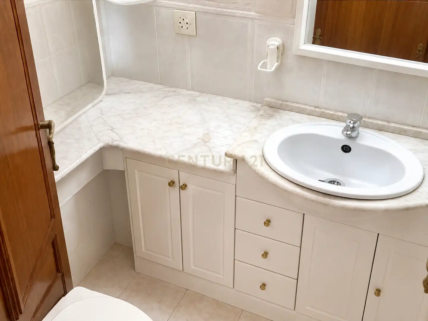 Bathroom of Apartments for sale in Paterna
