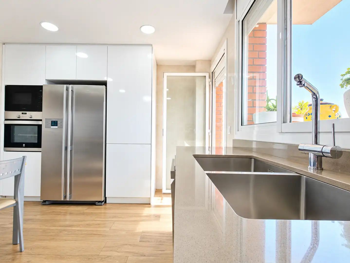 Cocina de Casa o chalet en venta en Sant Vicenç Dels Horts con Aire acondicionado, Calefacción y Jardín privado