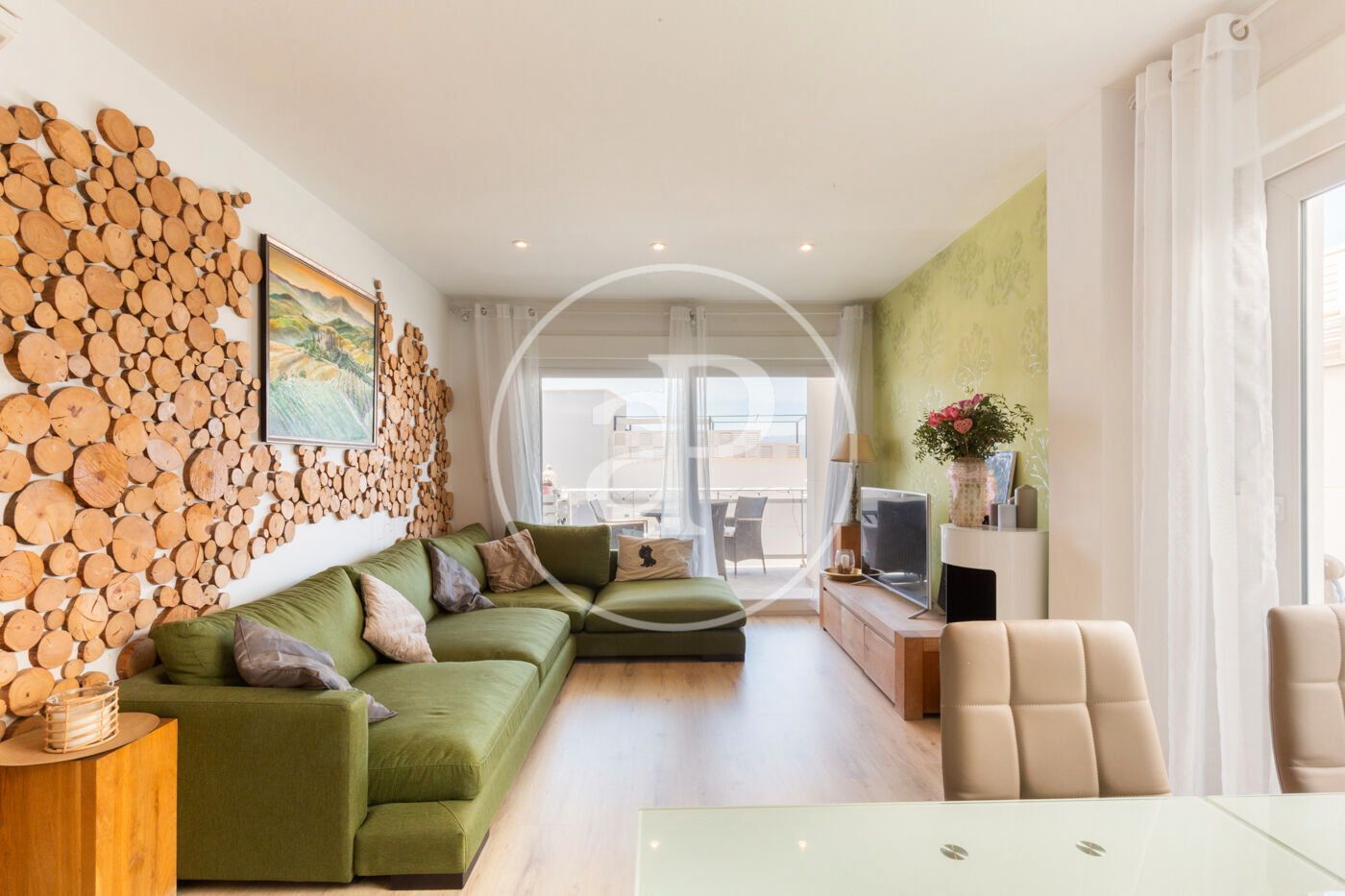 Sala d'estar de Casa adosada en venda en L'Alfàs del Pi amb Aire condicionat, Calefacció i Jardí privat
