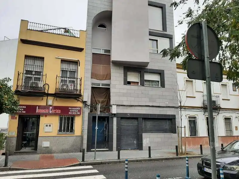 Business premises for sale in Calle Navarra