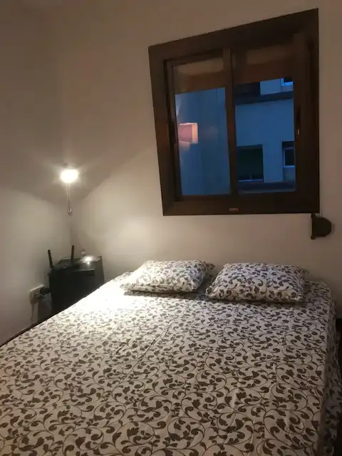 Dormitori de Pis en venda en Barcelona amb Aire condicionat, Parquet i Moblat