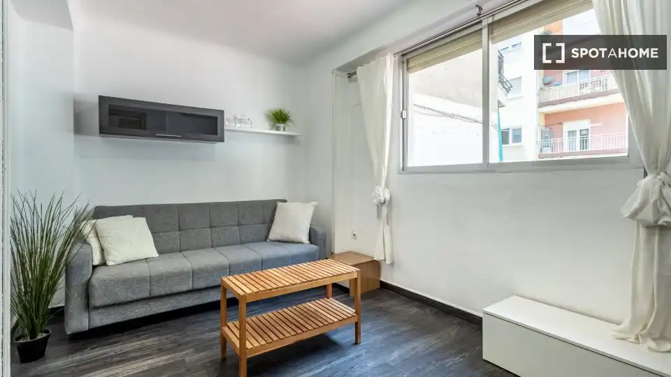 Sala de estar de Apartamento para compartir en Granada con Aire acondicionado, Calefacción y Terraza