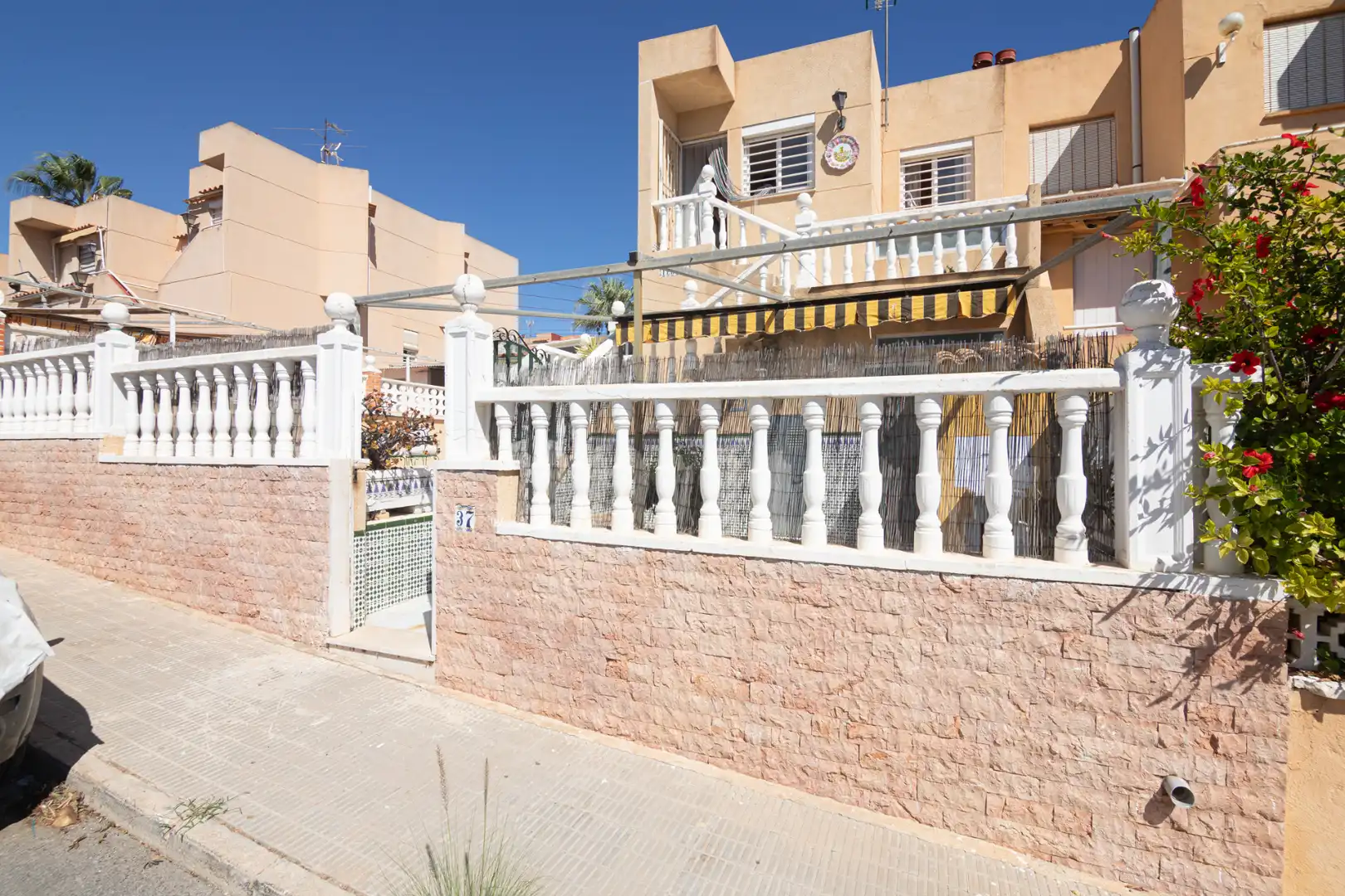 Bungalow con terrazza in vendita a Avinguda d'Europa 37