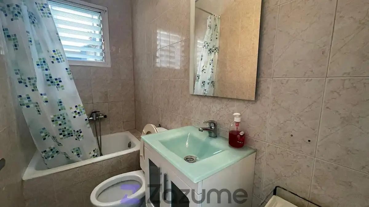 Flat for rent in Carrer de Pau Benach, Sant Julià