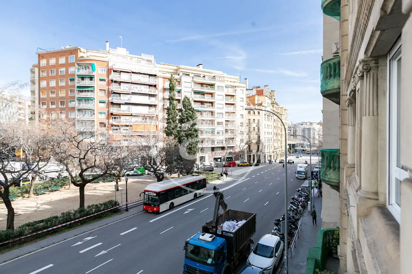 Vista exterior de Piso en venta en Barcelona con Aire acondicionado, Calefacción y Balcón
