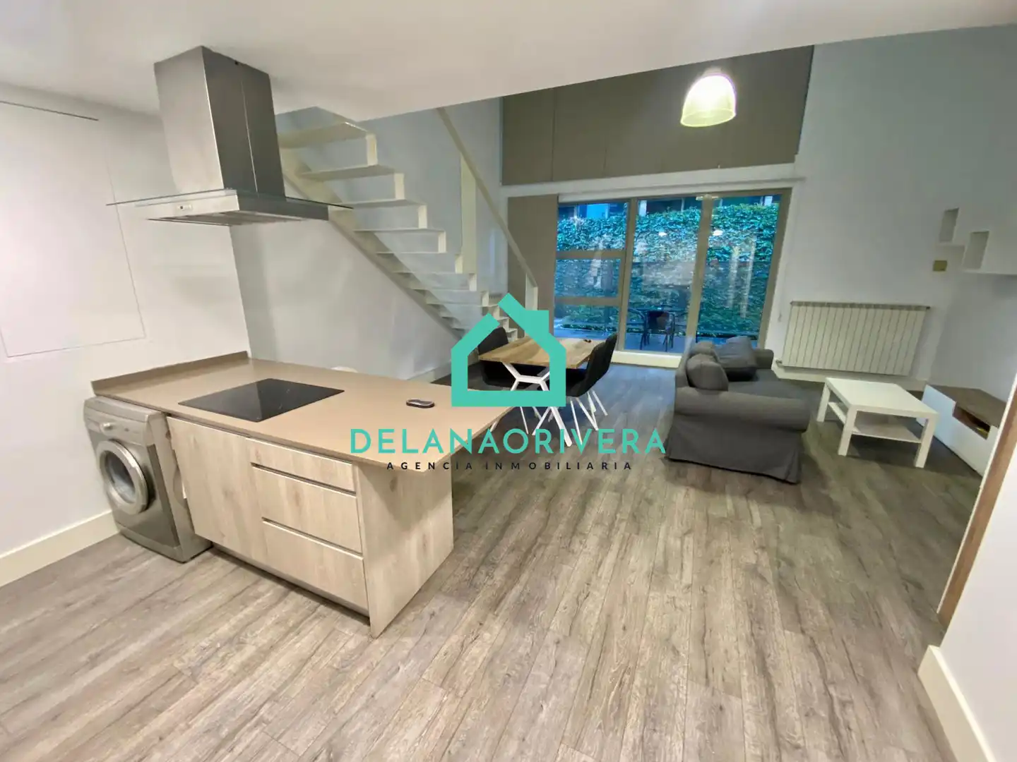 Vista exterior de Loft de lloguer en Camarma de Esteruelas amb Aire condicionat, Calefacció i Terrassa