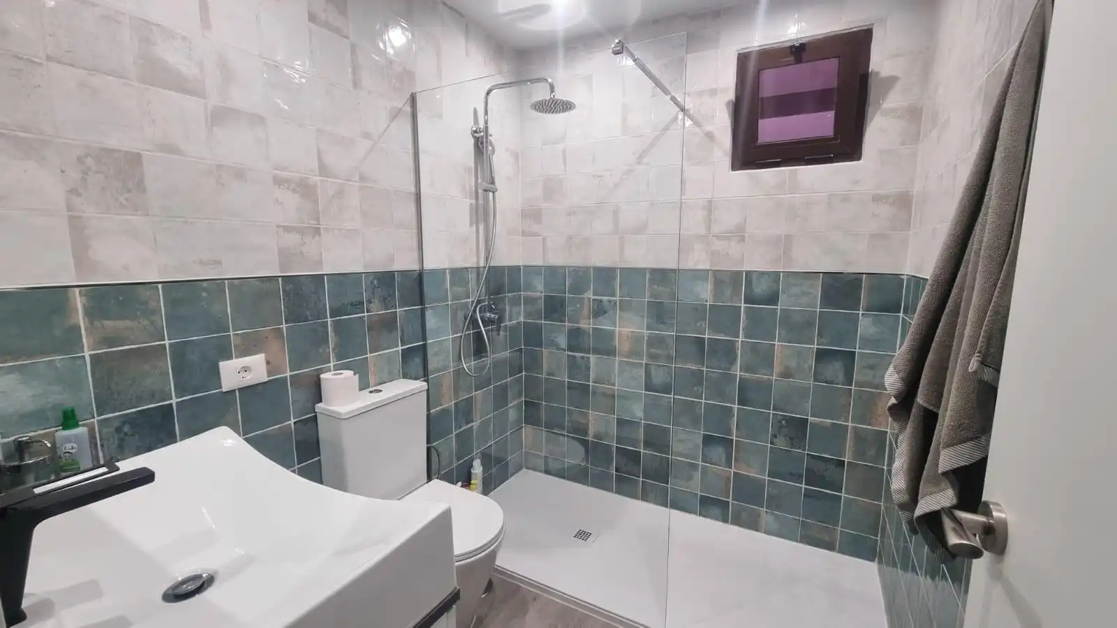 Baño de Apartamento en venta en Arona con Terraza, Amueblado y Piscina comunitaria