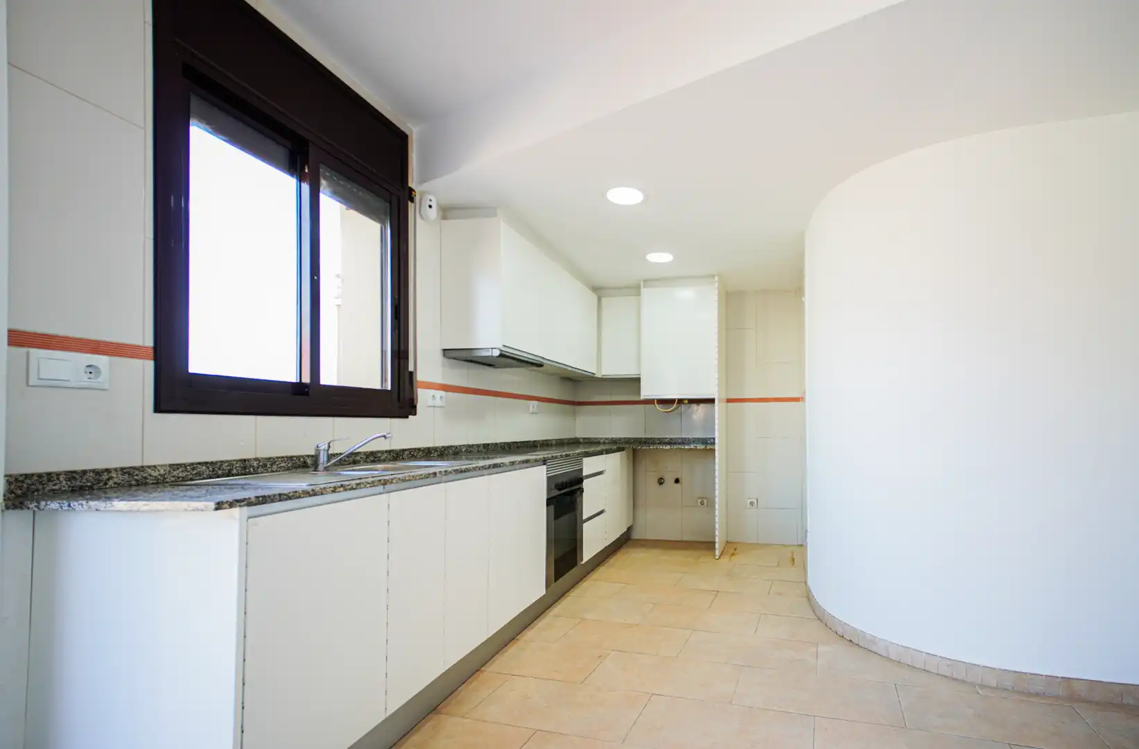 Cocina de Ático en venta en El Vendrell con Aire acondicionado, Calefacción y Terraza