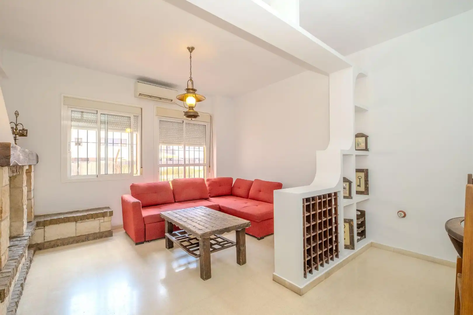 Sala de estar de Dúplex en venta en Sevilla con Aire acondicionado y Piscina comunitaria