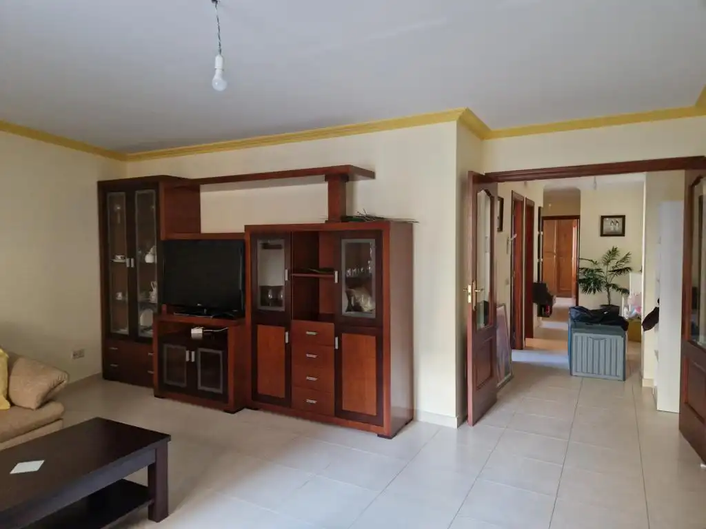 Sala de estar de Apartamento en venta en Boiro con Calefacción, Parquet y Trastero