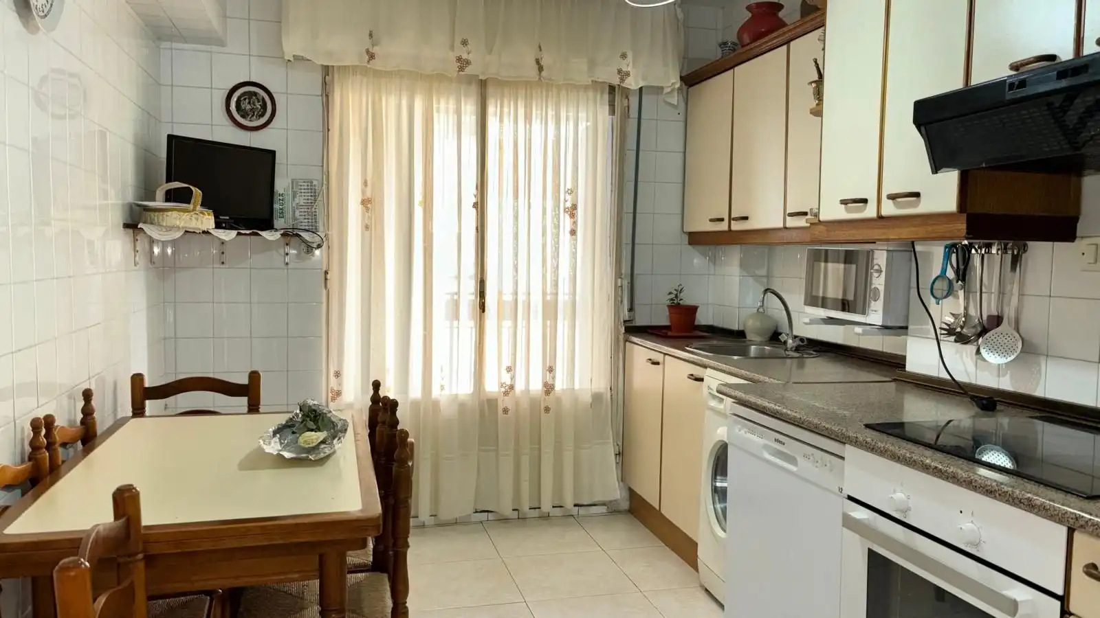 Cocina de Piso en venta en Amurrio con Calefacción y Terraza
