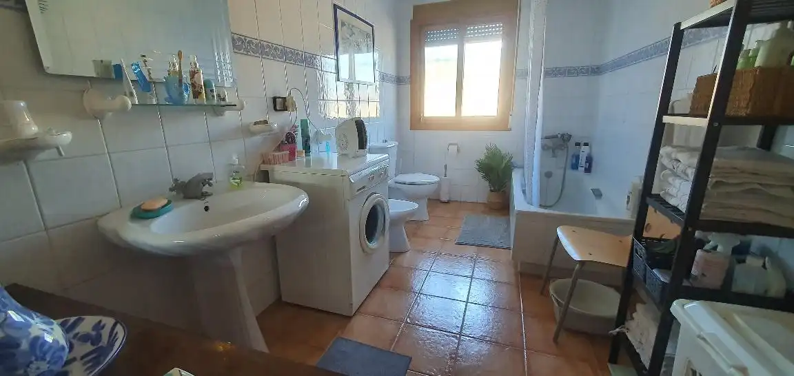 Bathroom of Detached homes for sale in Hellín  with Air Conditioner, Heating and Terrace