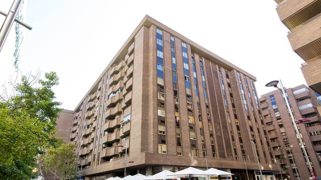 Piso en Alquiler en Urbanizacion PARAISO (RESIDENCIAL), 3 en Paseo Sagasta